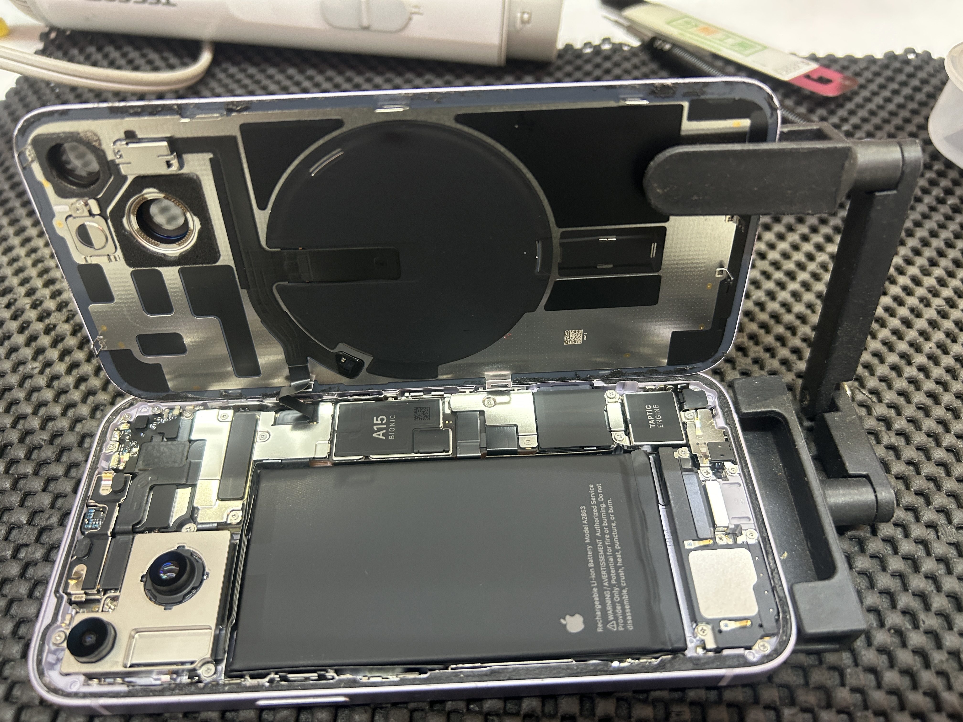 泡瀬店 - 沖縄 iPhone修理 スマホ119