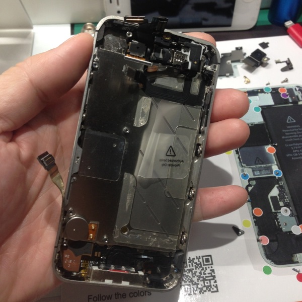 iPhone4s 修理 沖縄