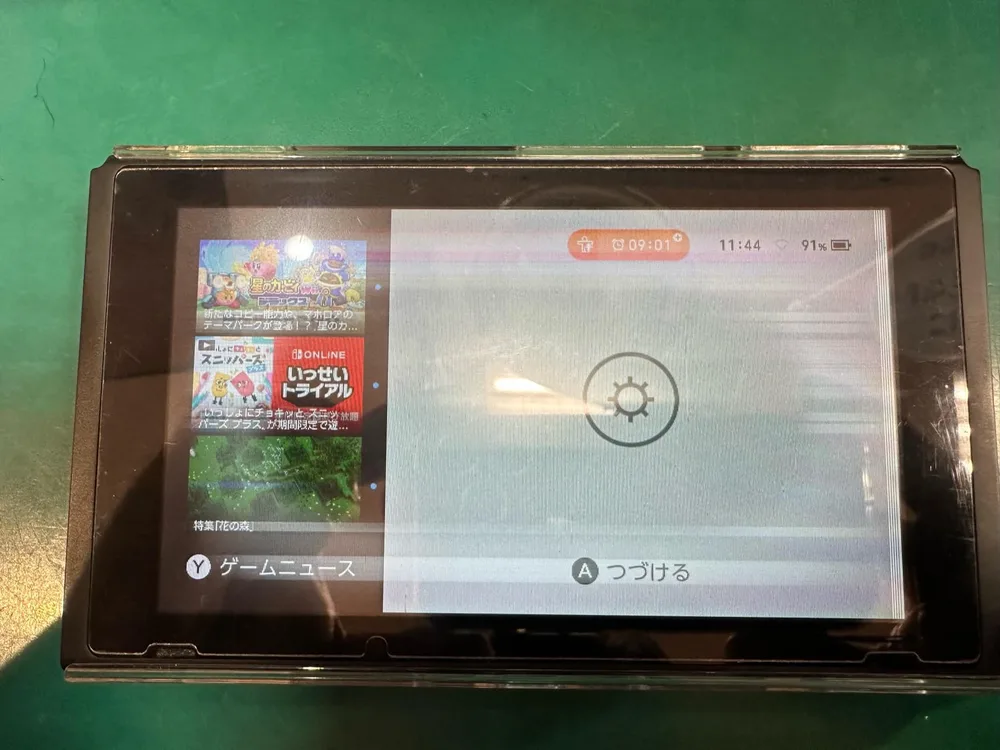 液晶交換後のNintendo Switchで画面が正常に表示された状態